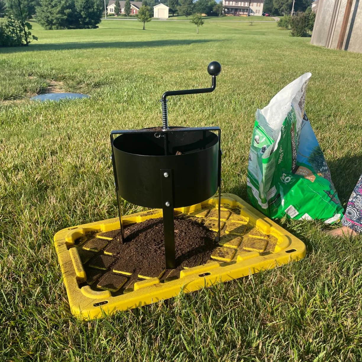 ตะแกรงร่อนดินแบบหมุนของ Amazon - Gardening Tools Amazon บทวิจารณ์และราคา